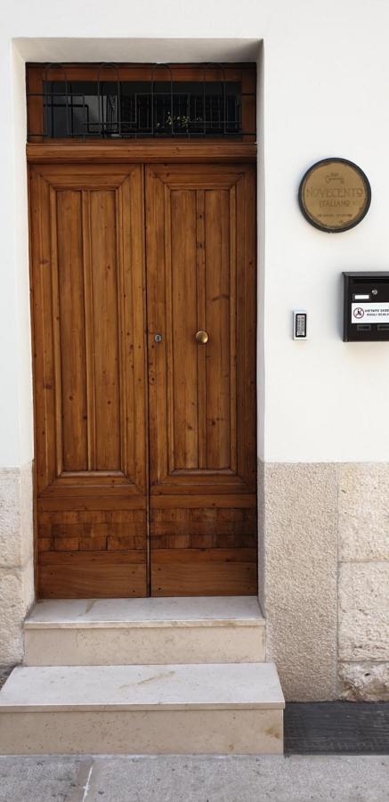 B&B Novecento Italiano Altamura Bagian luar foto